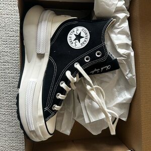 Platform converse